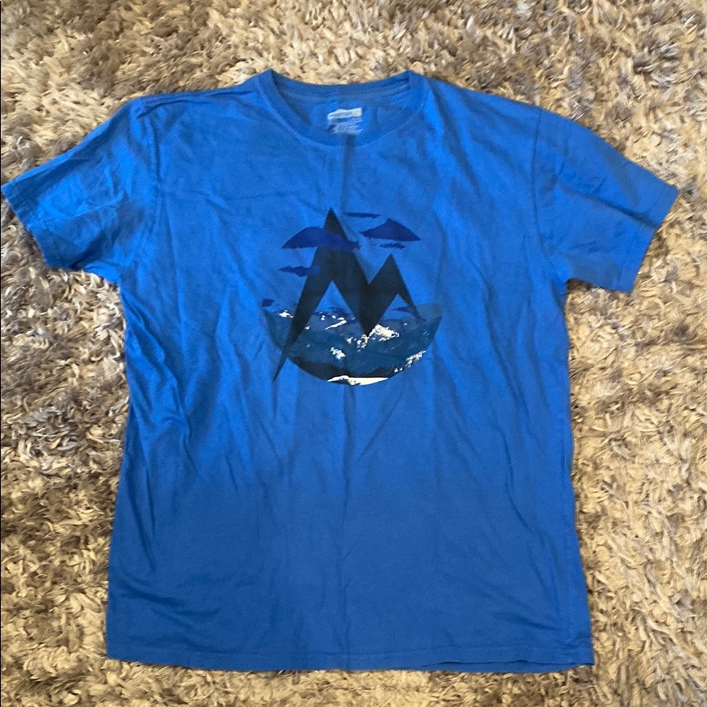 Large men’s Blue Graphic T-Shirt